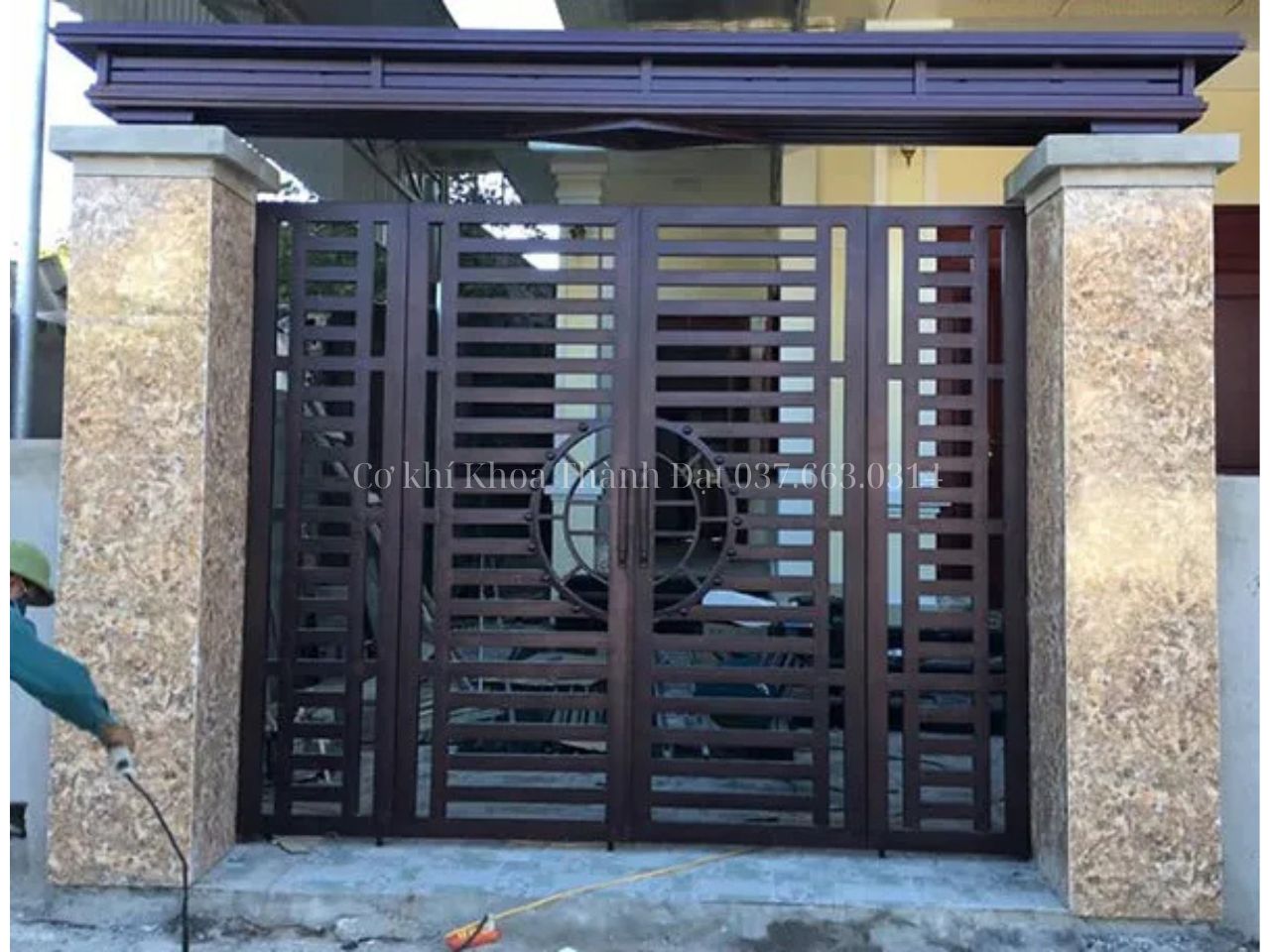 Thi công làm cửa sắt tại Gò Vấp.