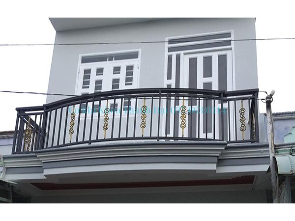Thi công làm lan can sắt cho nhà phố tại Đông Hòa-Dĩ An- Bình Dương