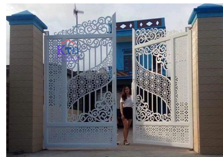 Thi công làm cửa cổng sắt tại Hóa An- Biên Hòa- Đồng Nai.