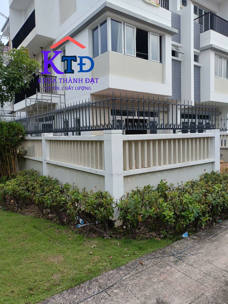 Thợ làm hàng rào chông sắt đẹp tại Thuận An