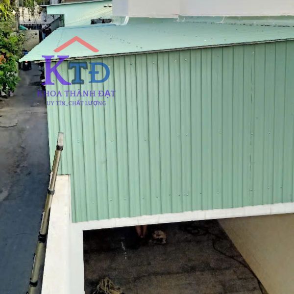 Thi công mái tôn giá rẻ tại Tp HCM