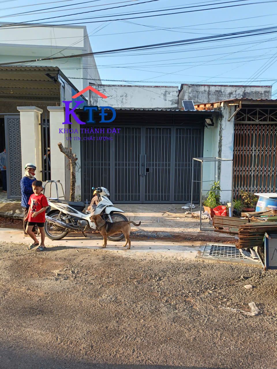 Mẫu làm cửa sắt 4 cánh chuyên nghiệp