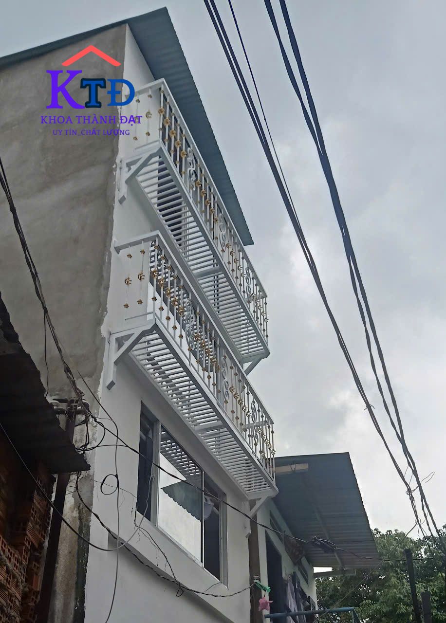 Thợ làm lan can ban công chất lượng 