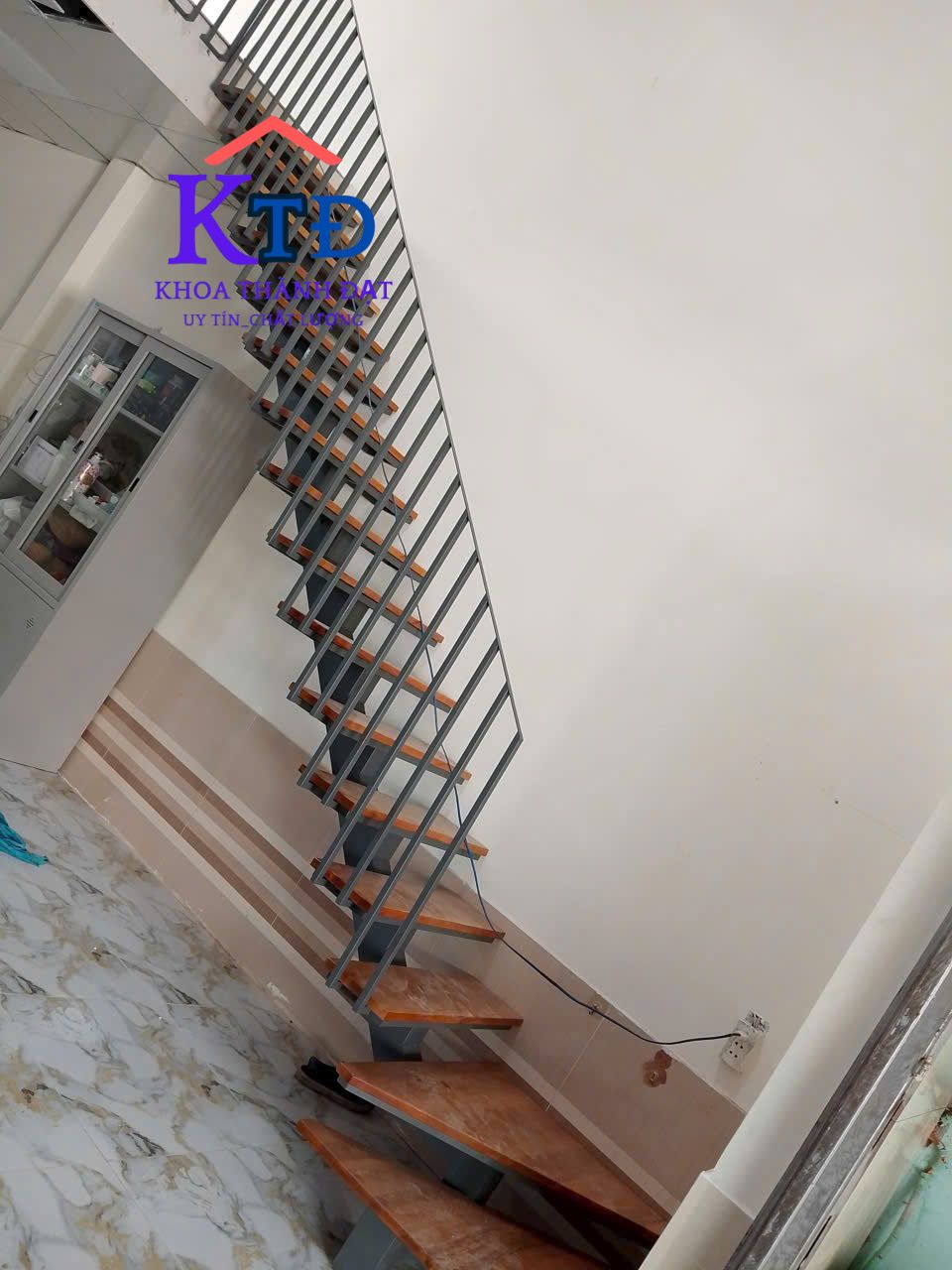 Dịch vụ làm cầu thang sắt giá rẻ tại quận 1