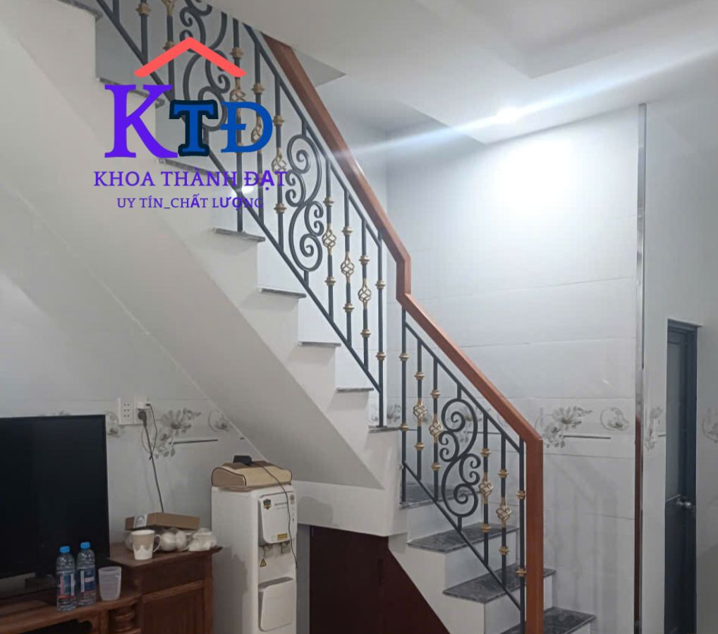 Thi công cầu thang sắt uy tinbs tại Đồng Nai