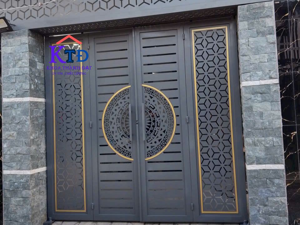 Mẫu thiết kế làm cửa sắt đẹp tại phường An Điền