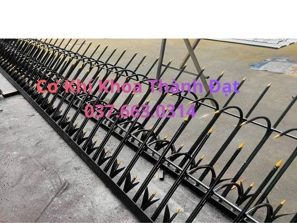 Mẫu hàng rào chông chống trộm