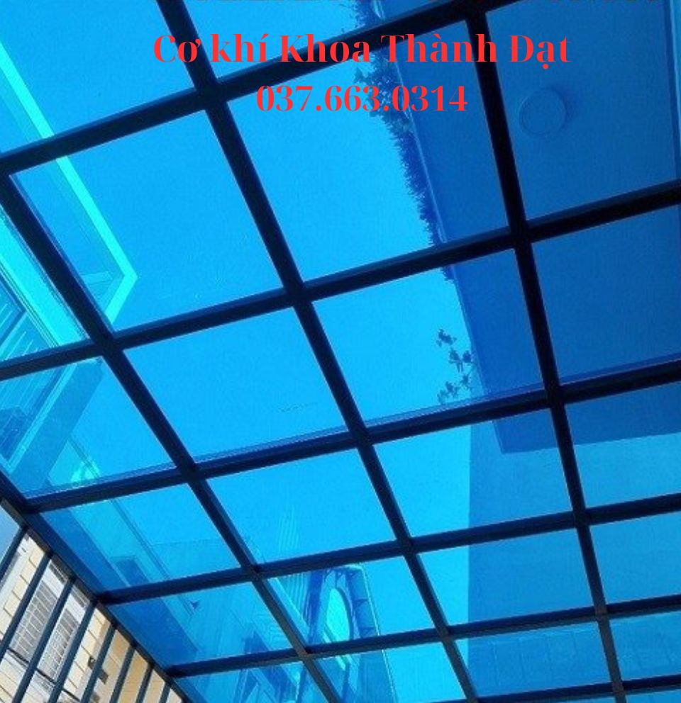 Lắp đặt mái che cao cấp tại quận 12