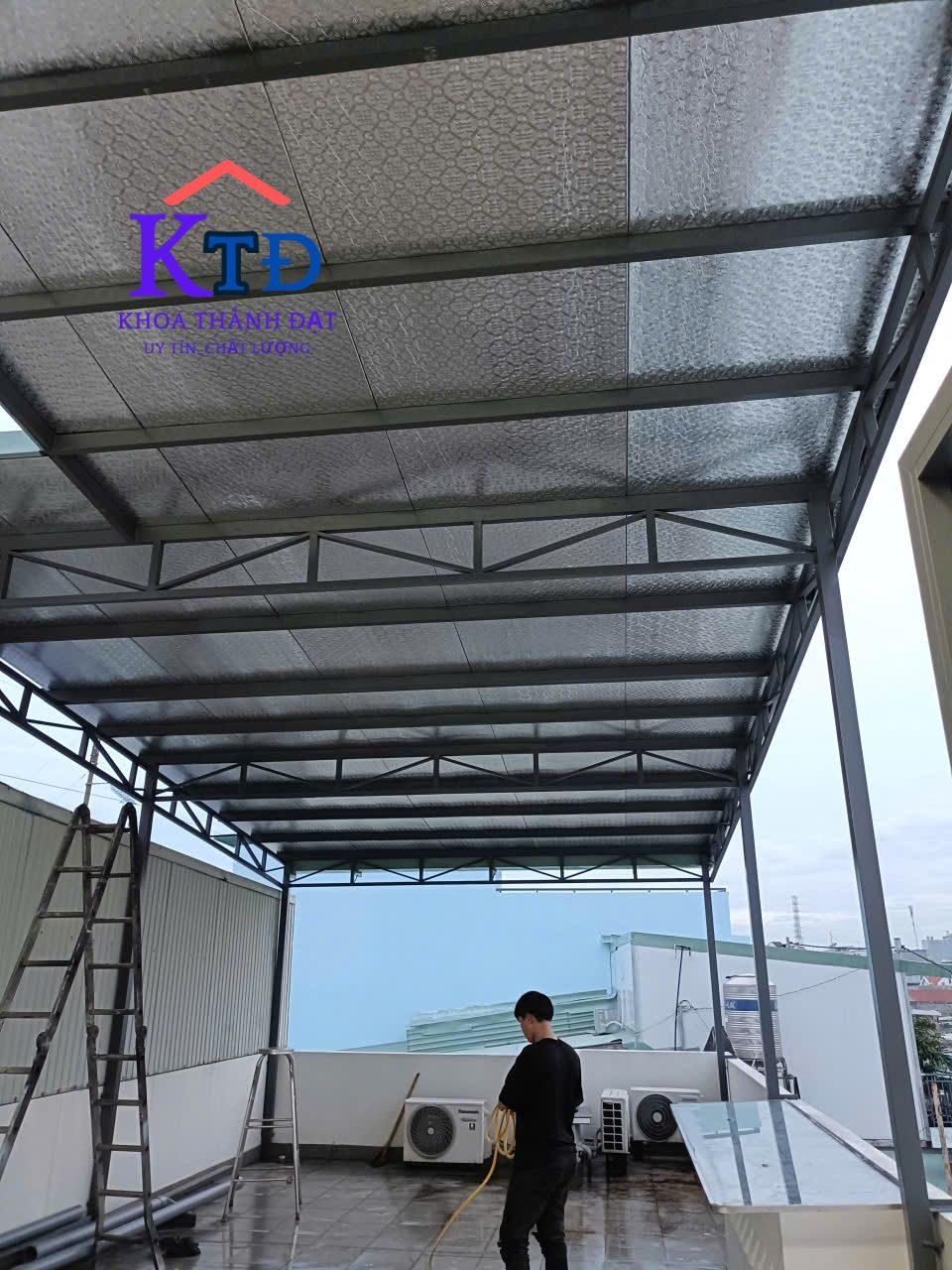 Mẫu làm mái tôn chống nóng đẹp