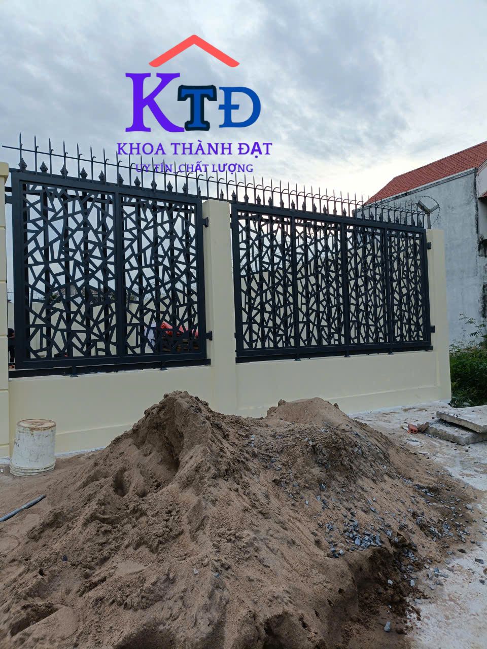 Thi công hàng rào sắt chuyên nghiệp tại quận 1