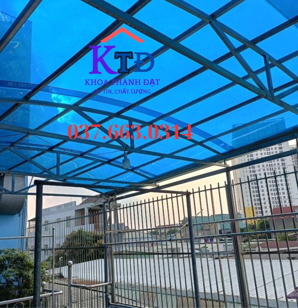 Mẫu mái nhựa poly che mát