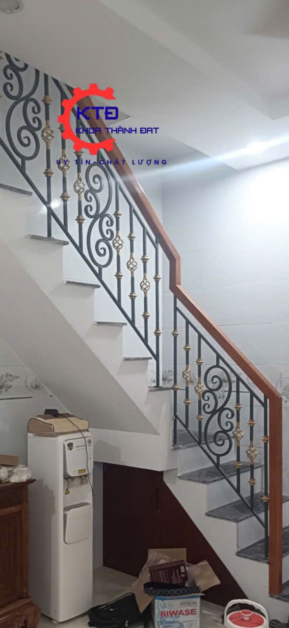Thợ làm cầu thang sắt đẹp
