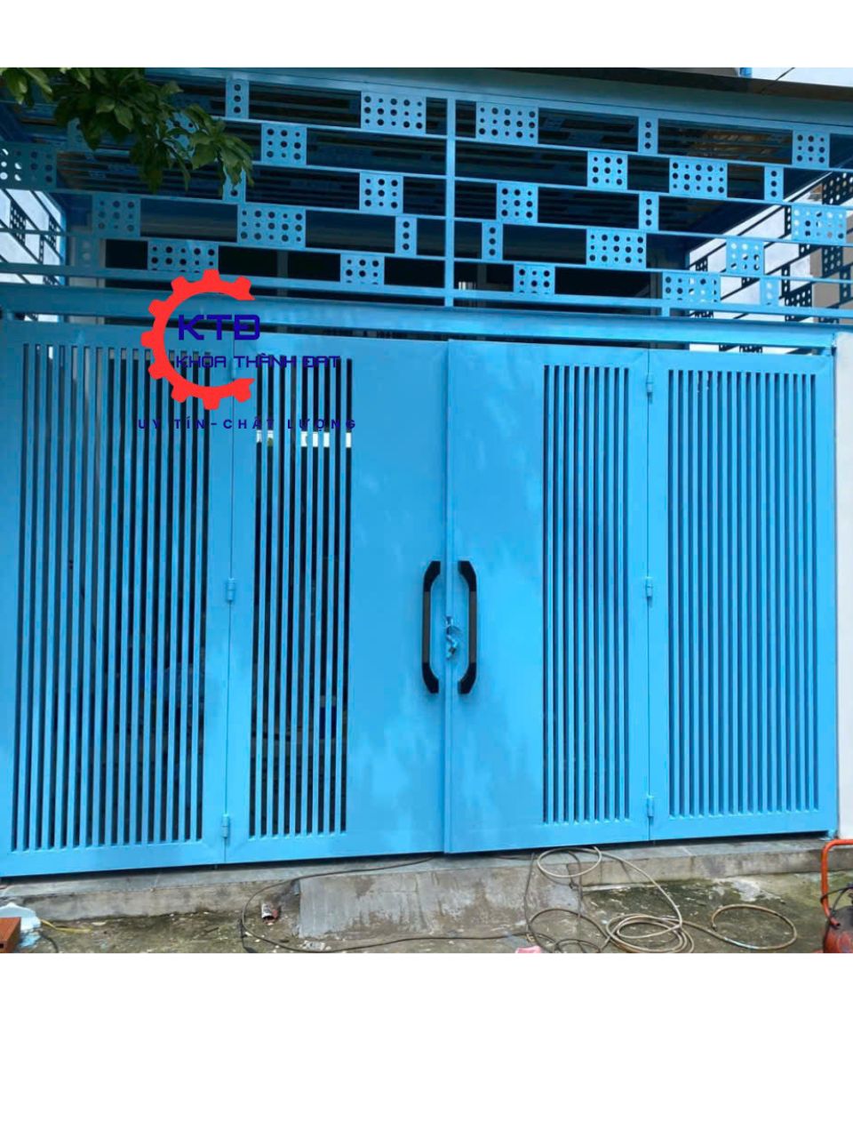 Mẫu cửa cổng sắt đẹp làm tại Thủ Đức