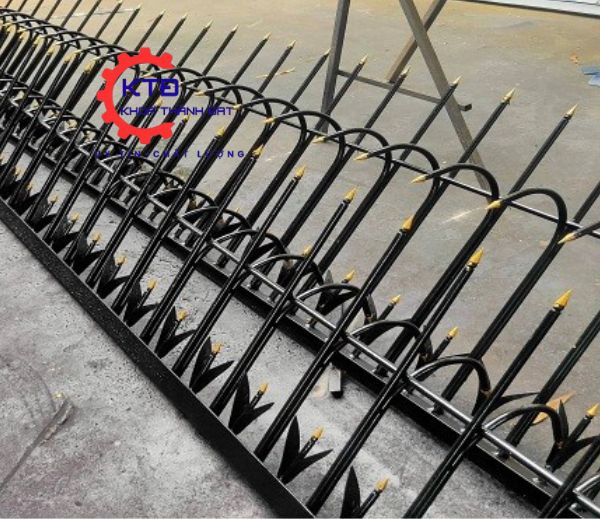 Mẫu hàng rào chông sắt đẹp