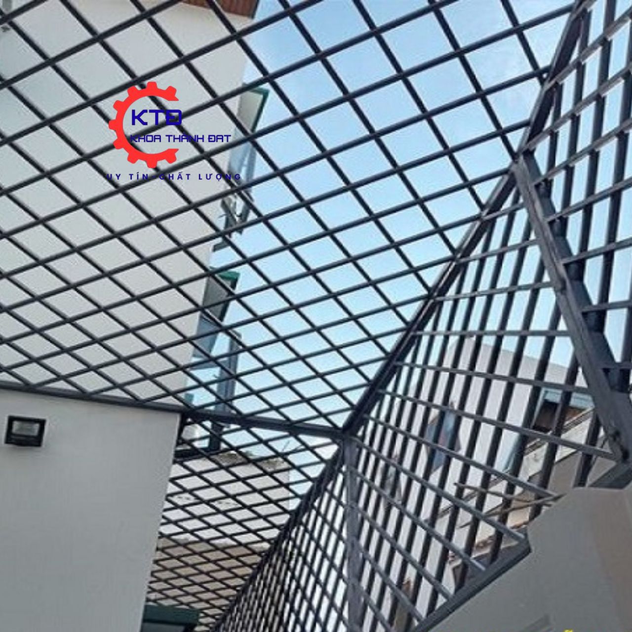 Làm khung sắt bảo vệ đẹp 2025 tại Thủ Đức