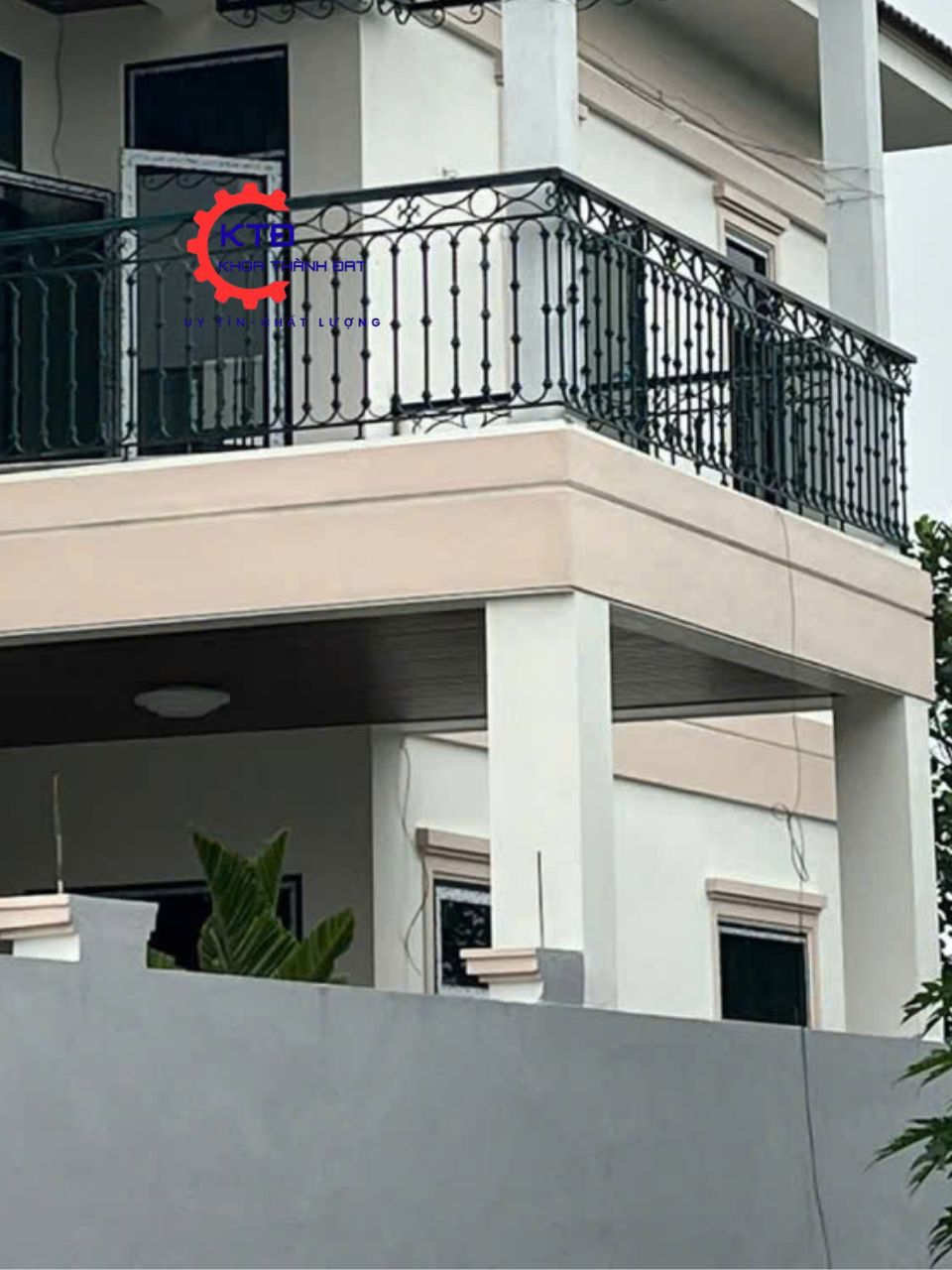 Mẫu lan can ban công sắt đẹp