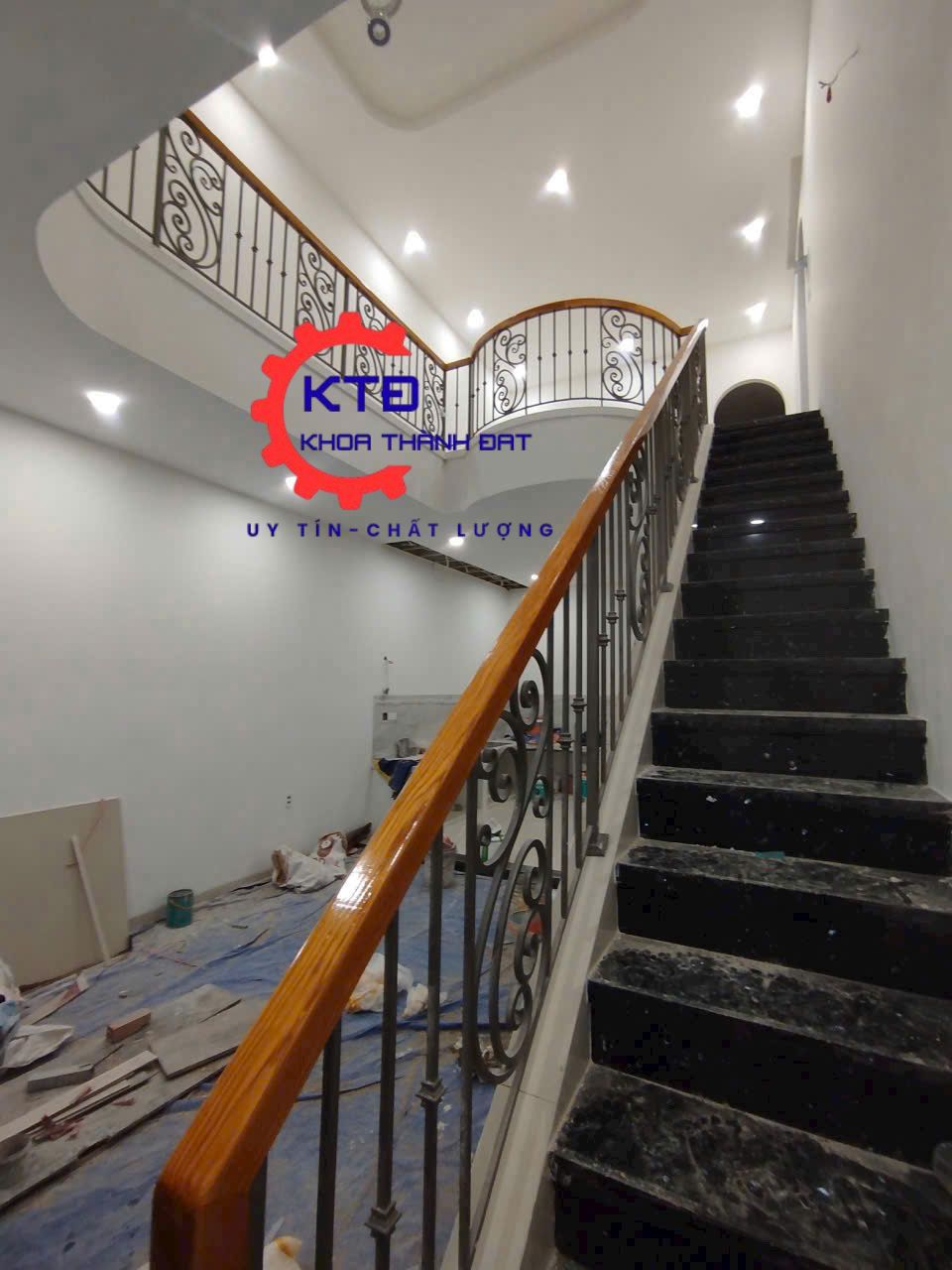 Mẫu làm lan can sắt đẹp quận 10