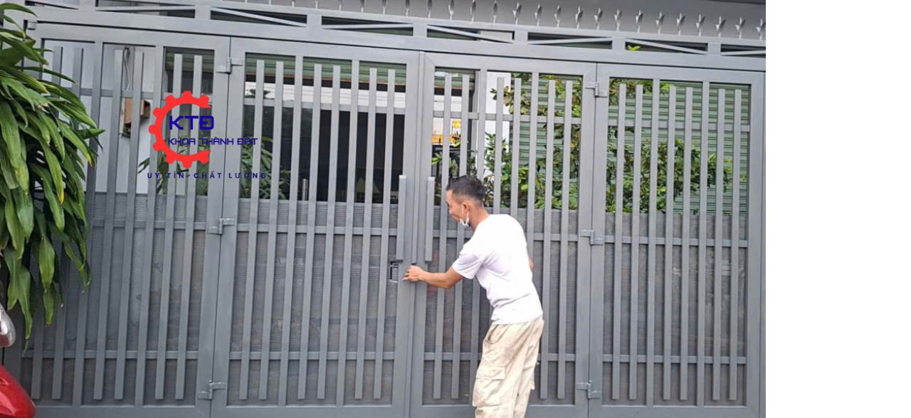 Mẫu cửa cổng sắt giá rẻ