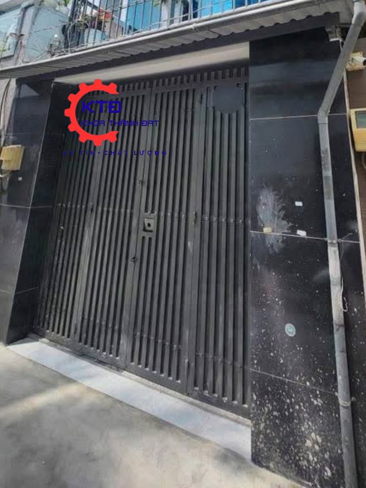 Cửa cổng sắt tại Tân Uyên