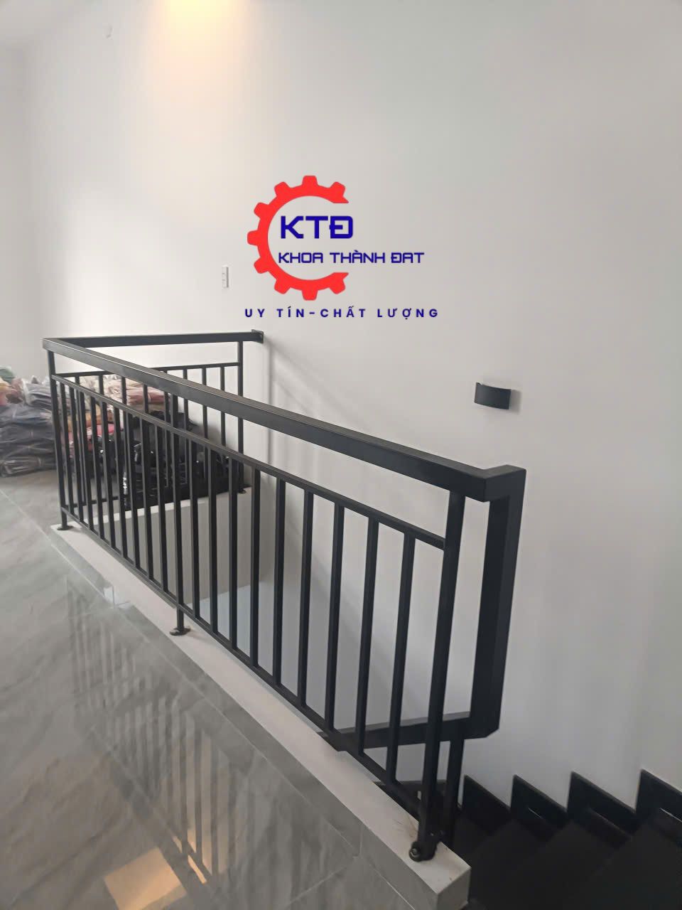 Cầu thang sắt gác lửng