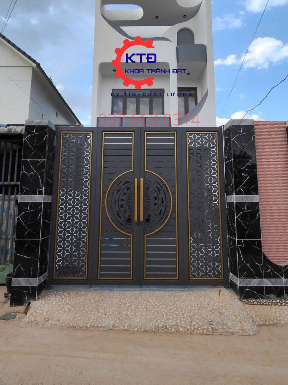 Lắp đặt cửa sắt cnc trọn gói