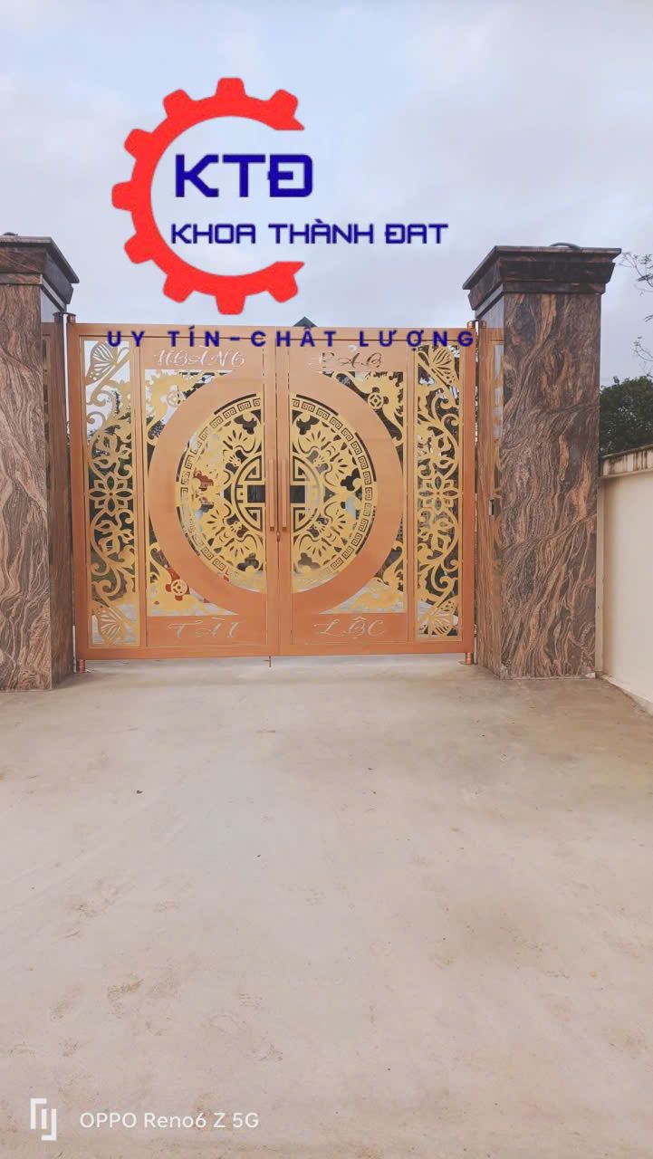 Mẫu cửa cổng sắt cnc đẹp hiện đại