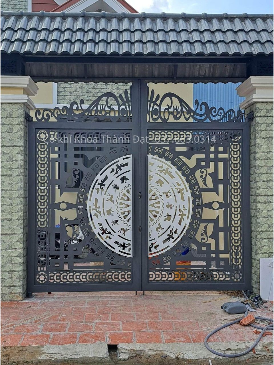 Cửa cổng sắt cnc tại Phường Linh Xuân