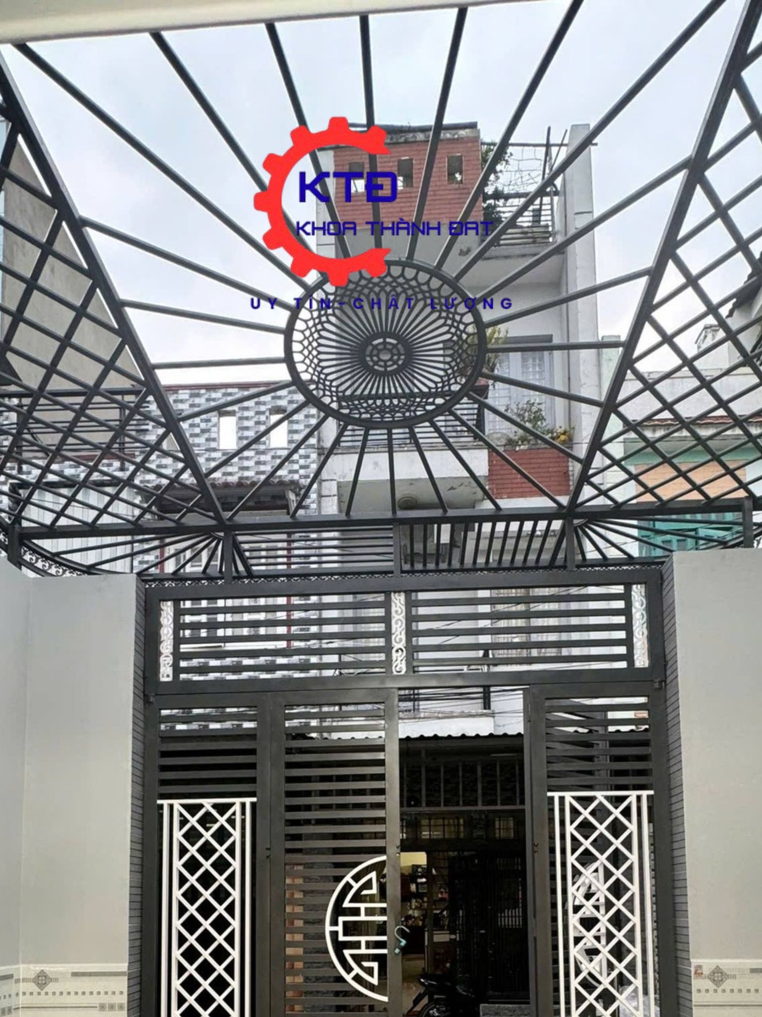 Thi công mái poly nhựa tại Phường Dĩ An- Mái che giá rẻ