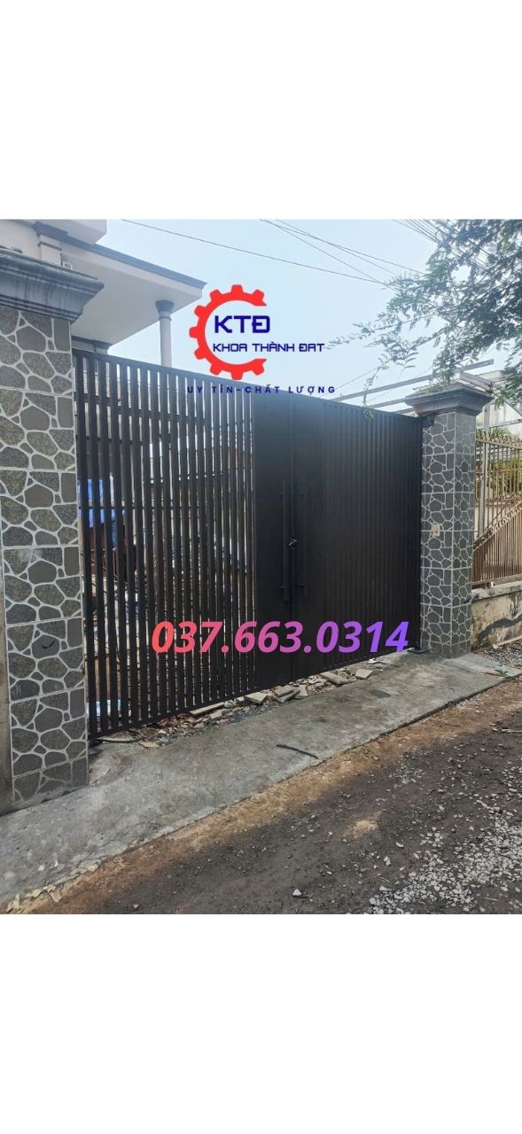 Cửa cổng sắt đẹp tại Phường Thới Hòa