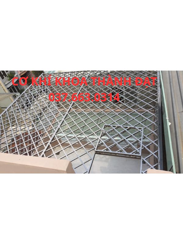 Khung bảo vệ ban công chắc chắn