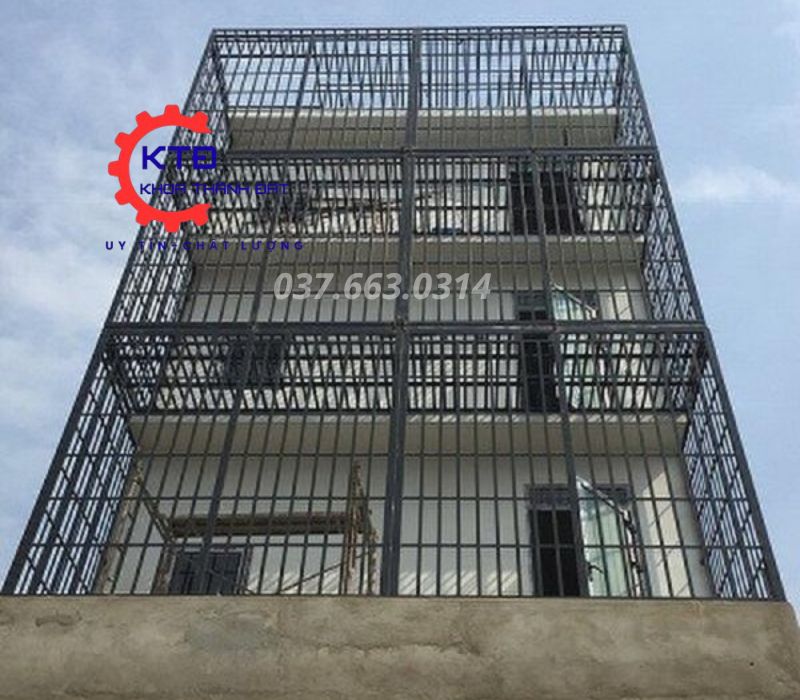 Thi công khung bảo vệ sắt tại Mỹ Phước 3- mẫu 2026